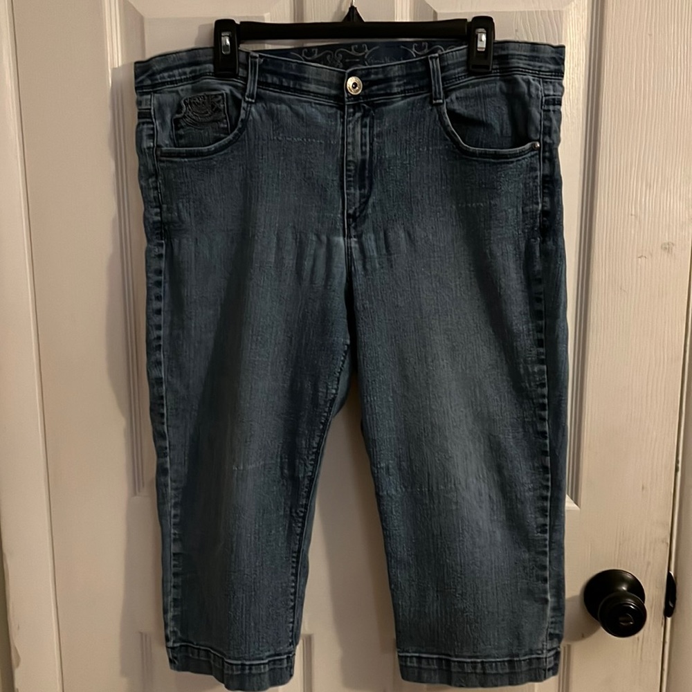 Gloria Vanderbilt Denim Jean Capri Womens Size 16